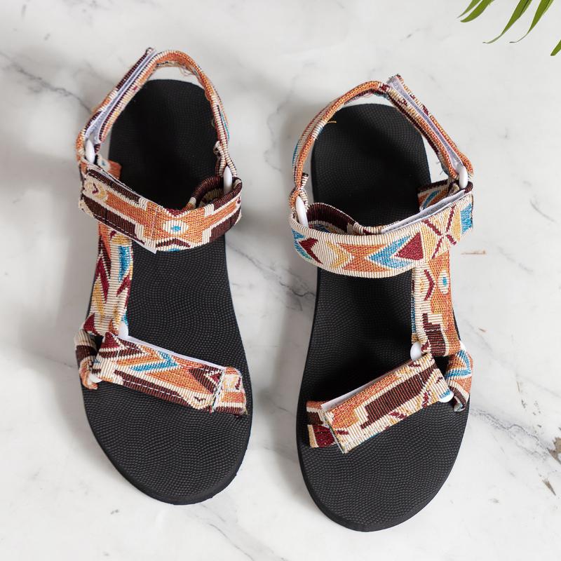 Women Shoes Thick Soled Beach Sandals Outdoor Fashion Slippers Large Size Casual Comfortable Sandals 2026 Summer Flat