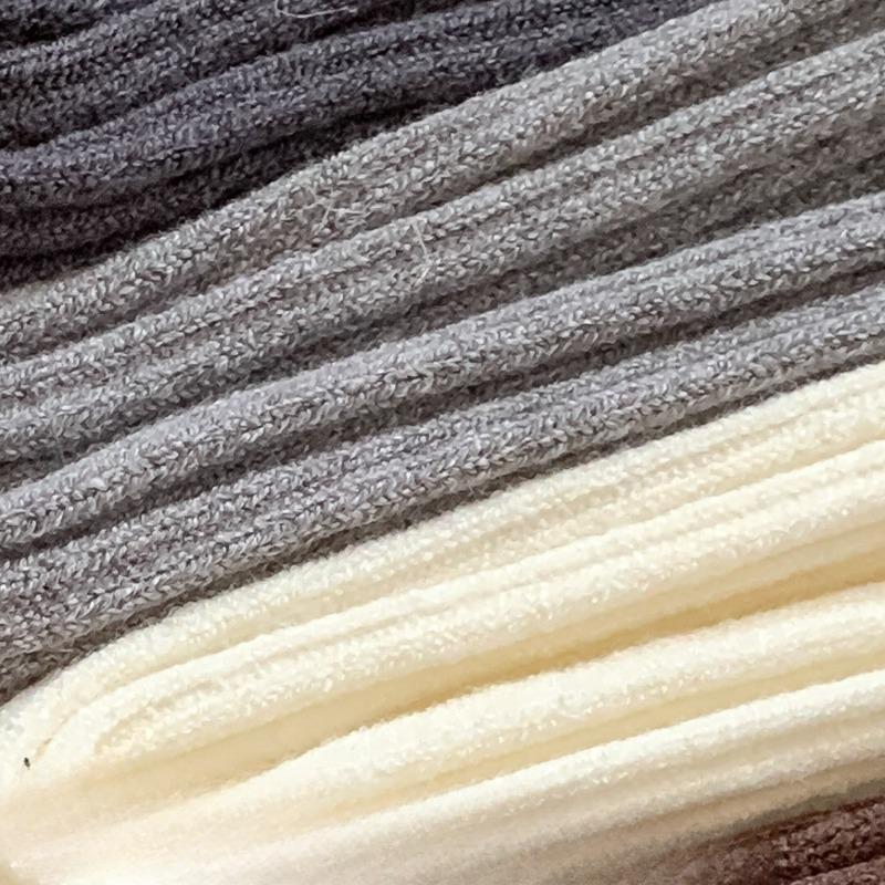 Boneless Cashmere Socks, Thickened Warm Mid-calf Socks, Thickened Heart-embroidered Warm Pile Socks for Autumn and Winter