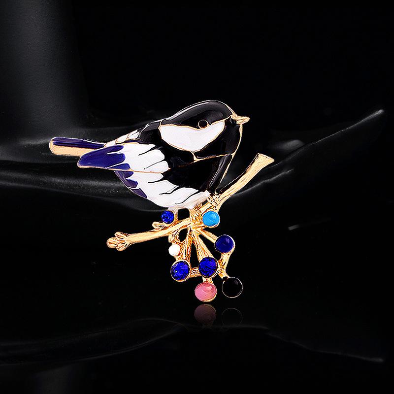 Multicolor Bird Brooch Pins Enamel Ainmal Badges New Year Jewelry Gift