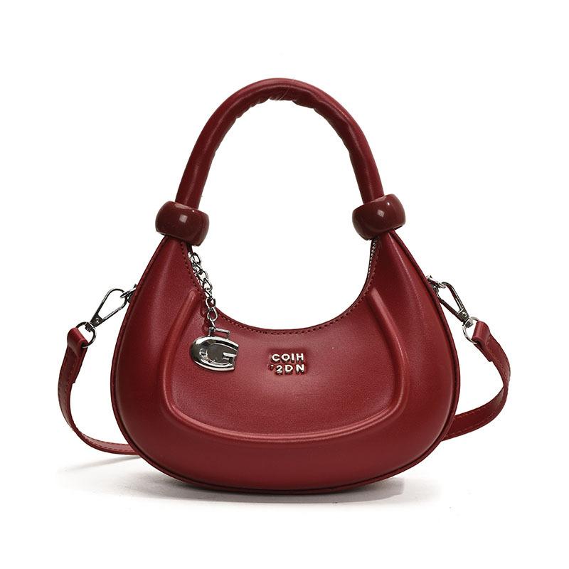 Trendy new product fashion personalized texture niche hand carry crescent bag Korean version casual versatile commuter solid color messenger bag