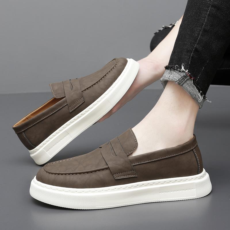 Men's Leather Casual Sneakers All-match Fashion Breathable Hand-stitched Leather Shoes