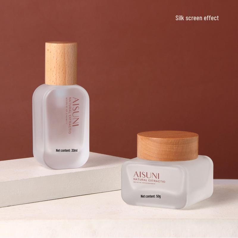 50g Glass Skincare Essence Bottle with Solid Wood Lid