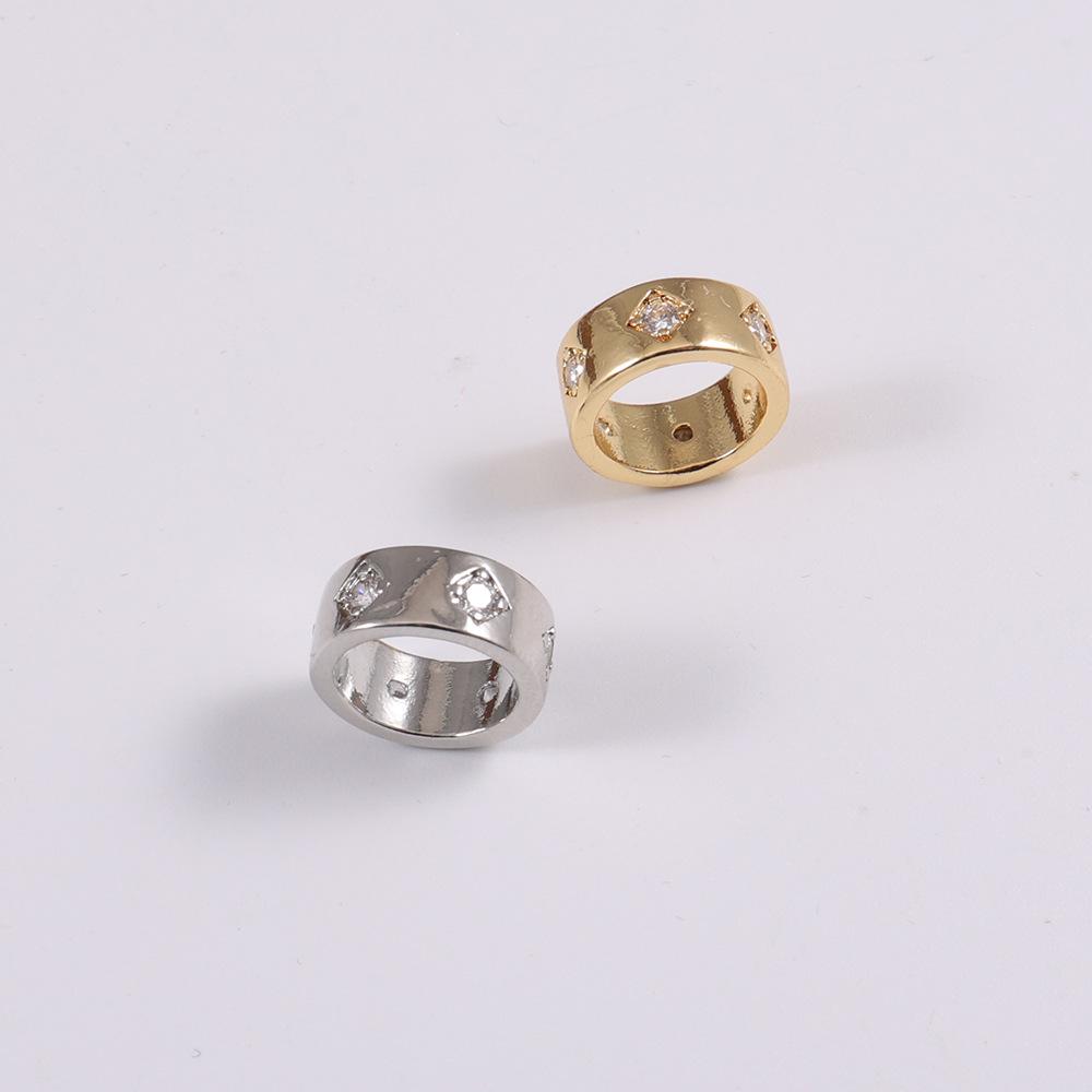 Elegante Ciondolo Bicolore con Strass - Anello Moda Unisex Oro e Argento