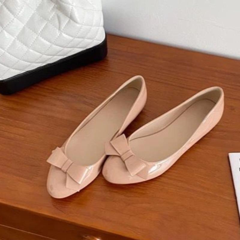 

Неустающие ноги Французские Внутренние Увеличенные Патентная Кожа Бант Мелкие Одиночные Туфли Женские Маленький Круглый Носок Удобные Балетки 40