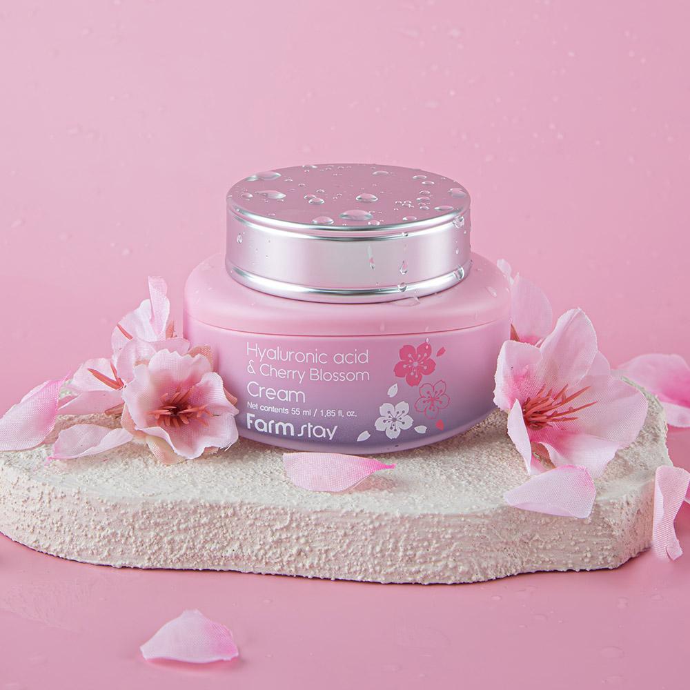 Farm Stay Hyaluronic Acid and Cherry Blossom Cream 55ml