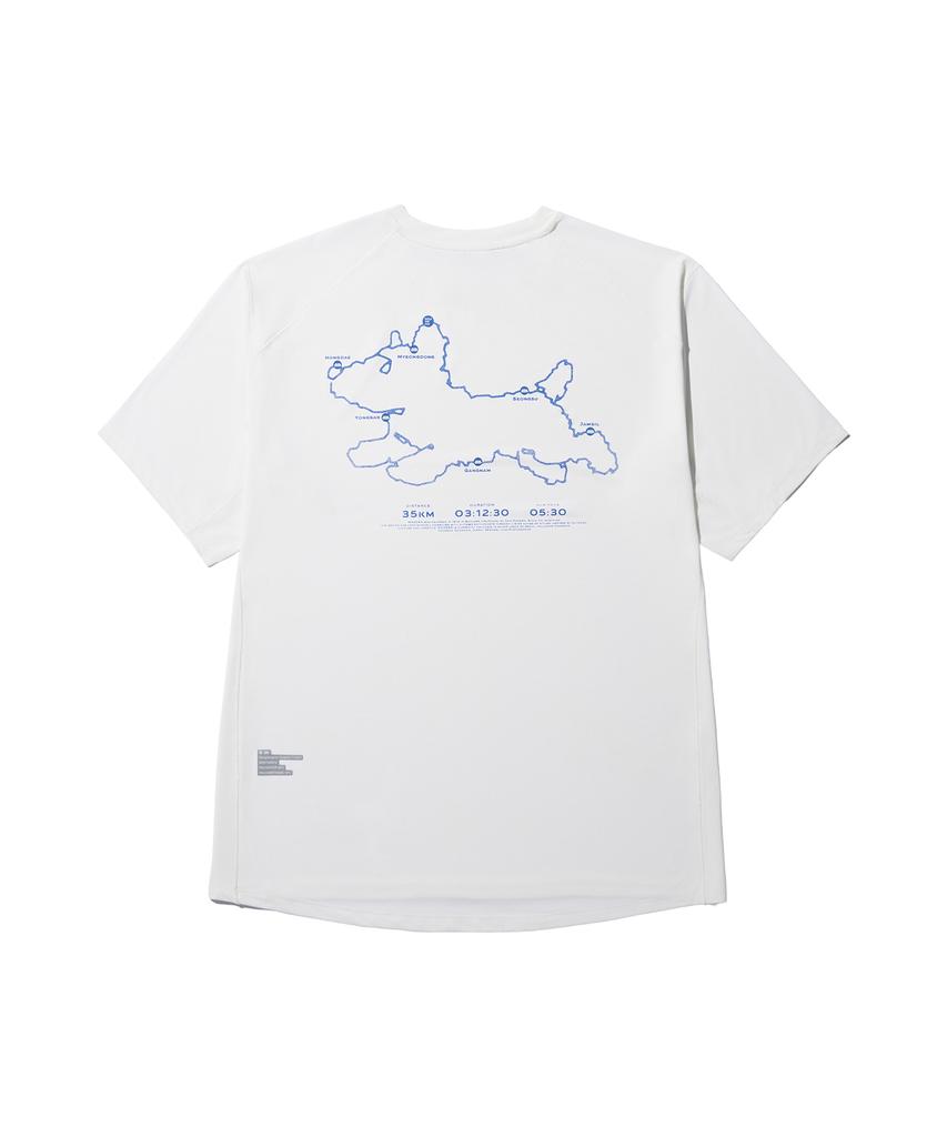 MADDEN X Souvenir Samcheong Daengdaeng Run Graphic T-Shirt White