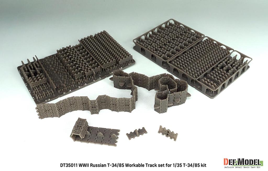 Defmodel 1/35 WWII Russian/Soviet T-34/85 Tank Linkable Tracks (Universal) Plastic Model Kit Parts DT35011 (Tank)