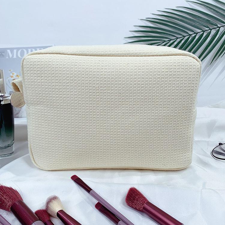Waffle Style Travel Makeup Bag With Large Capacity For Women And Men