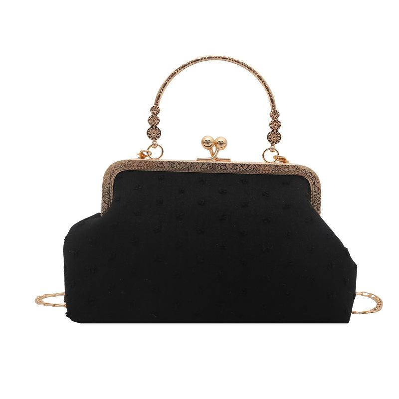 

This year s popular bag women s messenger bag 2025 new trendy fashion textured shoulder bag autumn high-end small square bag чёрный