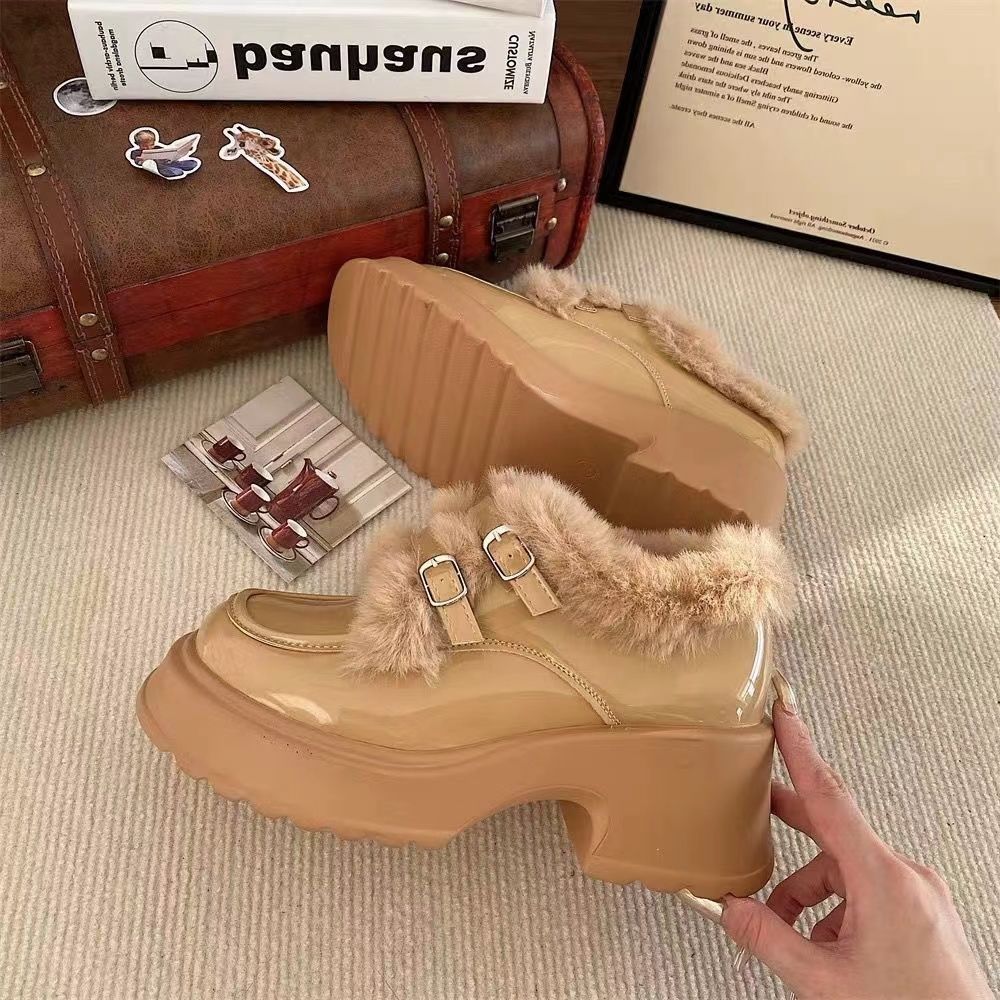 Thick-soled versatile patent leather loafers women's 2025 autumn and winter new velvet cotton shoes black small leather shoes fluffy shoes