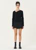 INTEREST Diagonal Line Top_Black
