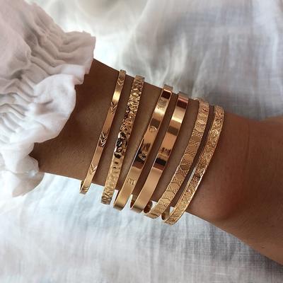 Kovový náramek LOVE Gold Fashion Osobnost