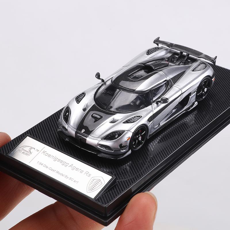 

SC ART 1:64 RS Die-cast Alloy Model Car