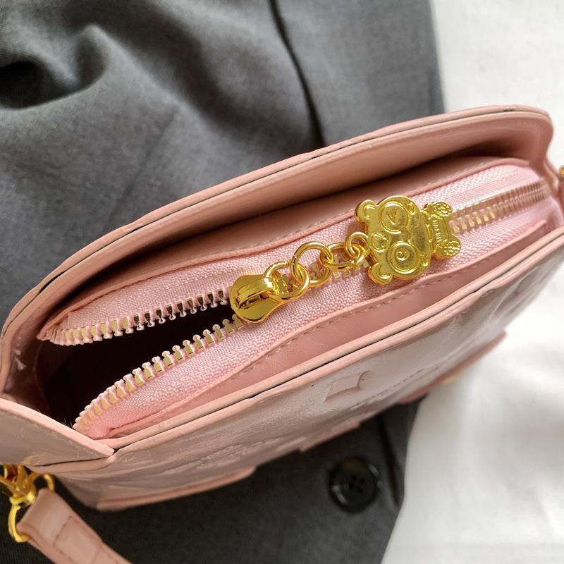 Retro Fashion Shell Handbag 2025 New Letter Shoulder Messenger Bag Niche Foreign Style Popular Small Bag