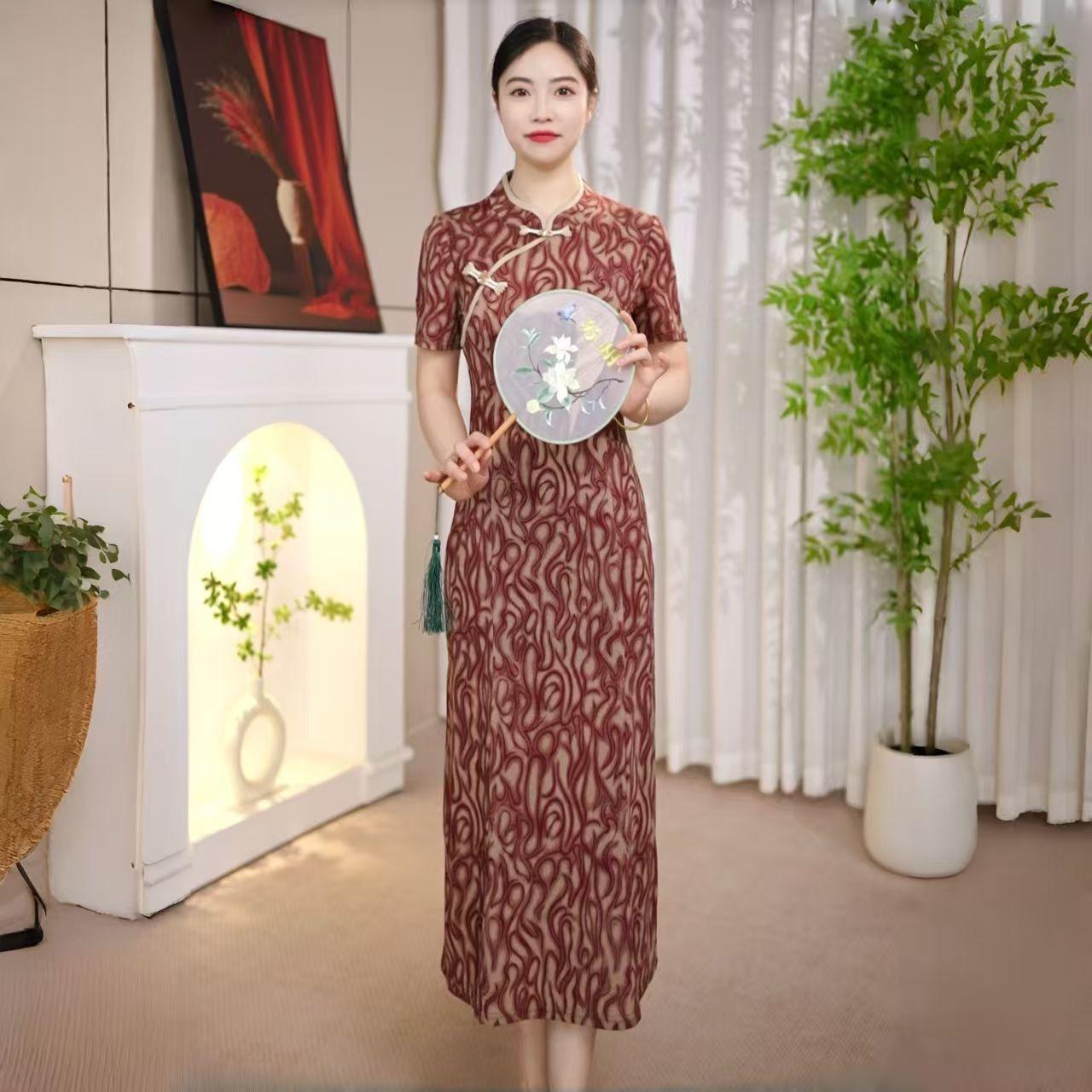 

2026 Spring New Arrivals: Printed Qipao Dress - Mid-length, Long-sleeved for Middle-aged and Elderly Women 5XL червоний