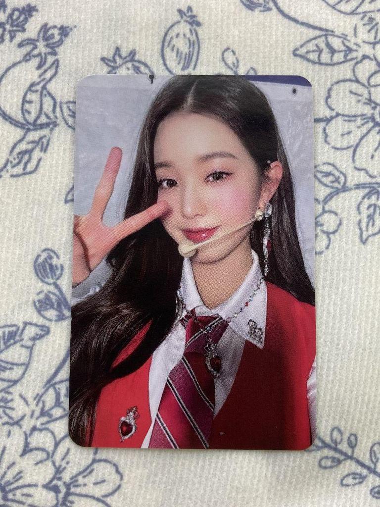 [USED] IVE i've 2022 UNI-KON Bonus Limited Edition Wonyoung Trading Card