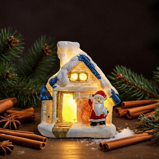 Vánoční Mini Sněhový Domeček Figurka LED Osvětlená Miniaturní Chata Dekorace Malá Pryskyřičná Zimní Vesnička Ozdoba pro Vánoční Scénu Stolní Dekorace