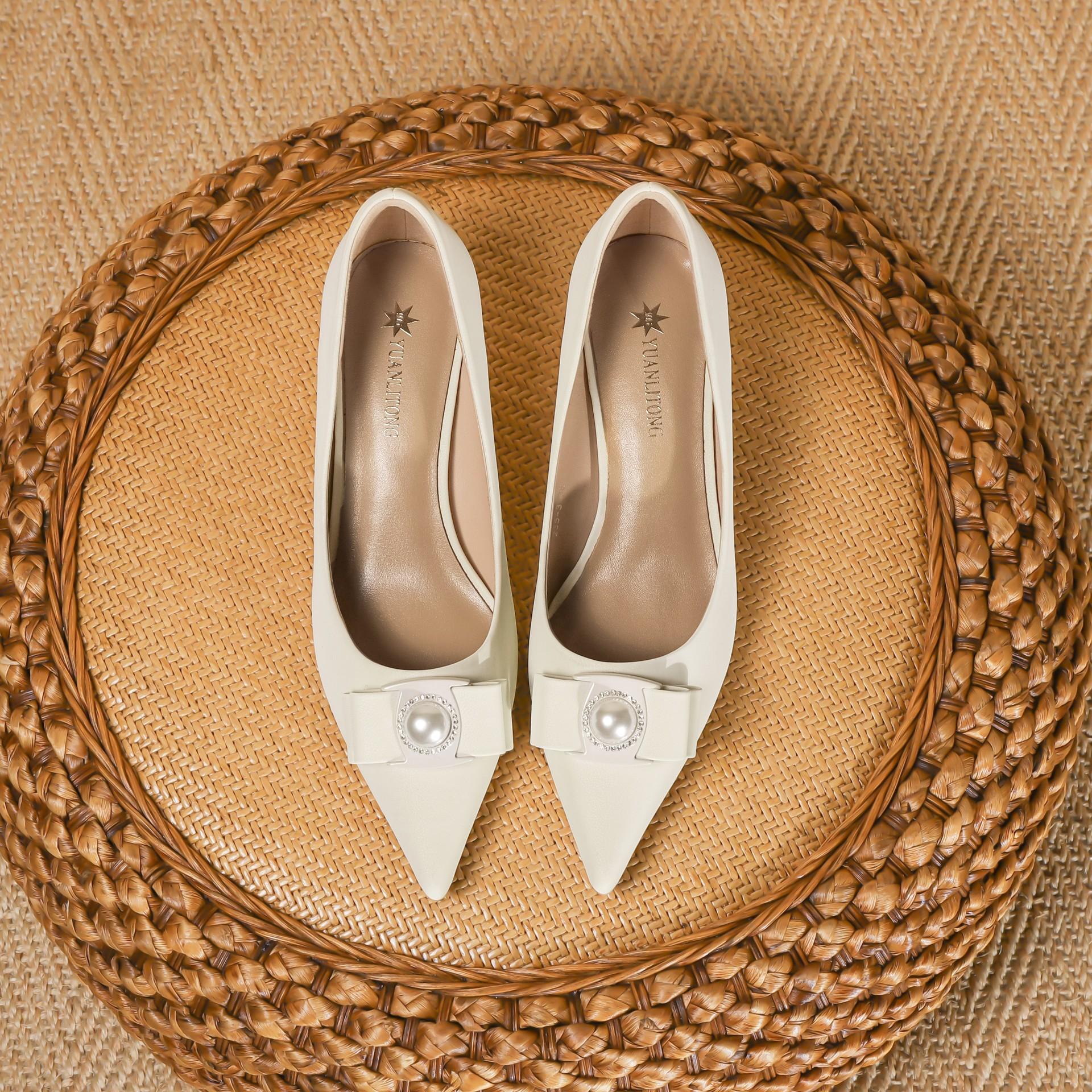 

Кожаная женская обувь новая летом, не устает, французские высокие каблуки, тонкие каблуки, женственность, туфли-лодочки с острым носком 2025 весна женская 39 абрикосовый