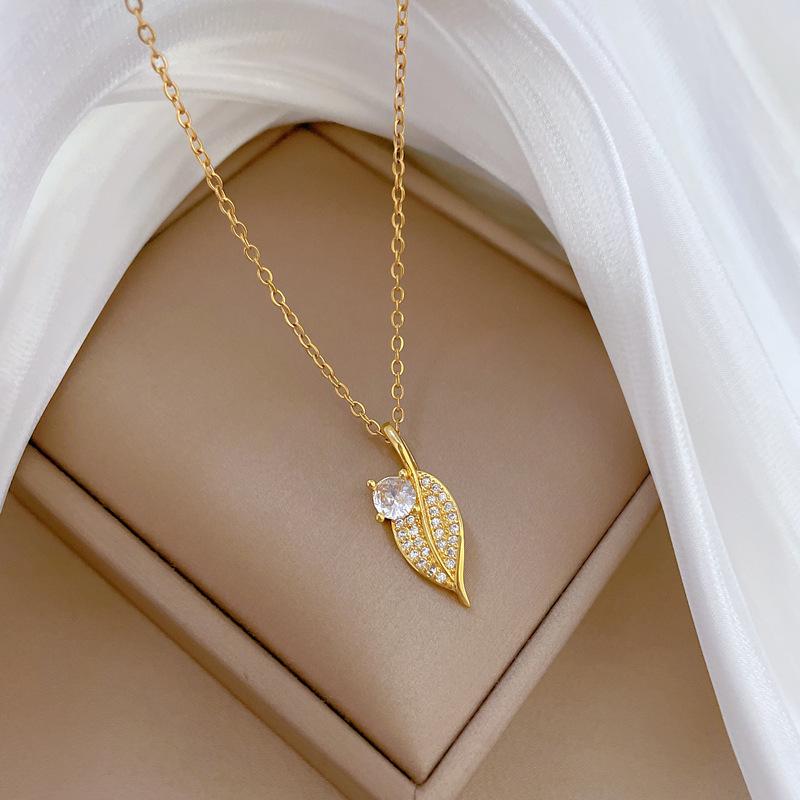 One Leaf To Get Rich Light Luxury Temperament Gorgeous Full Diamond Necklace Female Versatile Collarbone Chain Titanium Steel Chain