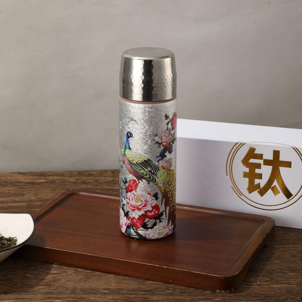 High-Value Titanium-Covered Double-Layer Thermos Cup Portable Hammer-Pattern Vacuum Stewed Teacup Light Luxury High-End Business Gift Cup