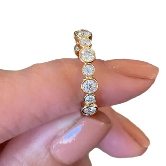 Round-cut Cubic Zirconia Wedding Ring for Women All-Around Band Ring for Engagement Valentine's Day Birthday Gift
