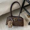 Retro niche suede bag women's 2025 new trendy autumn and winter versatile single shoulder underarm bag leopard print baguette bag