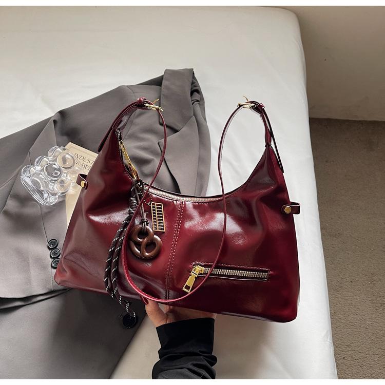 2025 New Underarm Small Bag Women's Versatile Trend Fashion Handbag Casual Shoulder Messenger Bag