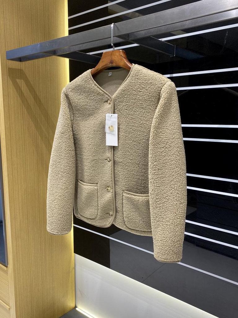 Japanese Designer Women's Imitation Lambswool Fleece Cardigan - Trendy Round Neck Warm Outerwear.