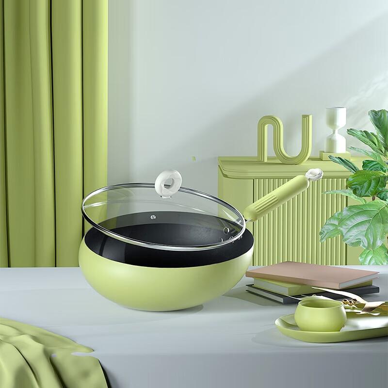 Urban Mrs. Xiaoyi Non-stick Rotating Wok