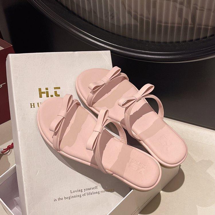 

Gentle fairy slippers female summer wear 2025 new French evening wind comfortable casual flat beach sandals 40 рожевий