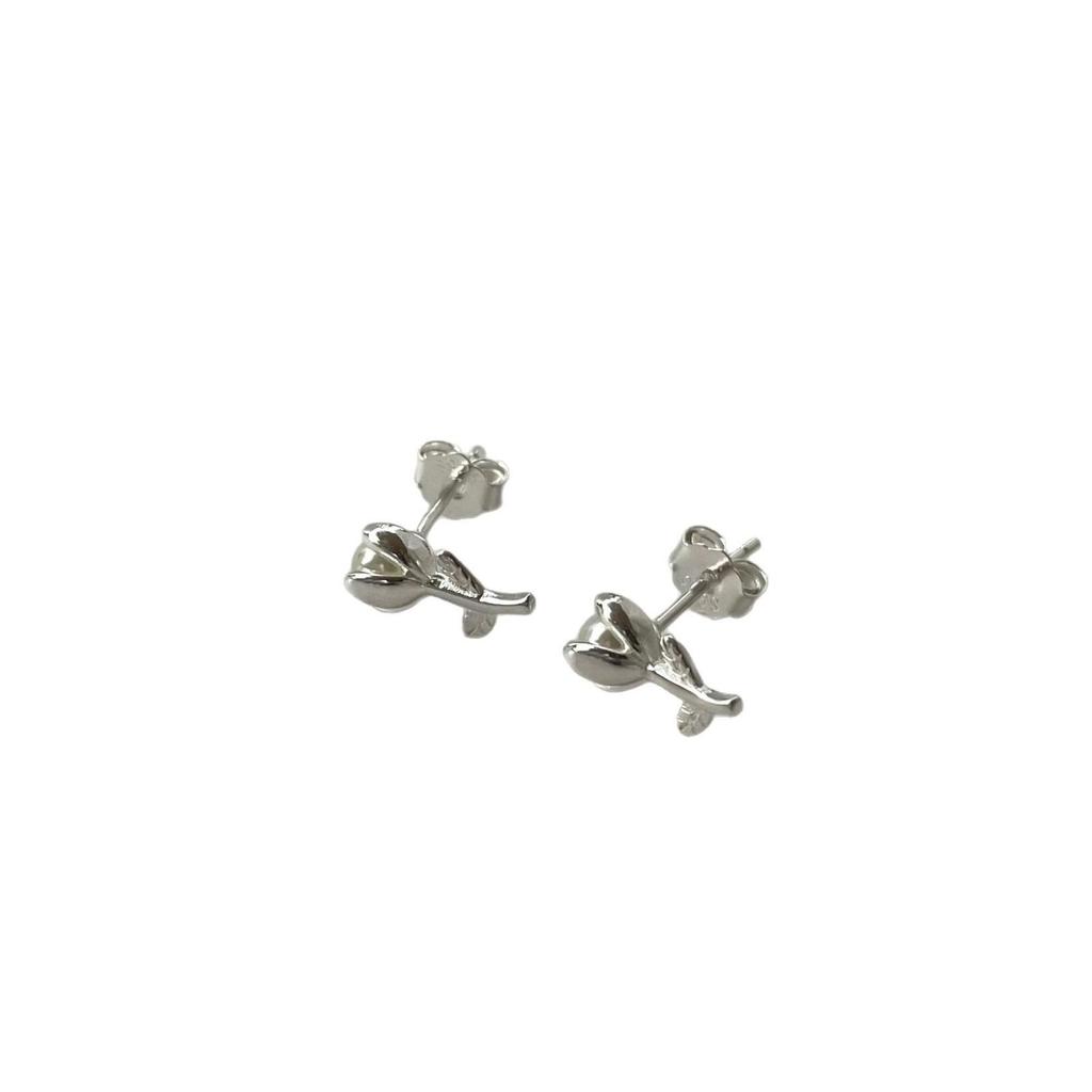 Su Chuang S925 Sterling Silver Tulip Stud Earrings: Elegant, Sweet, and High-End for Women.