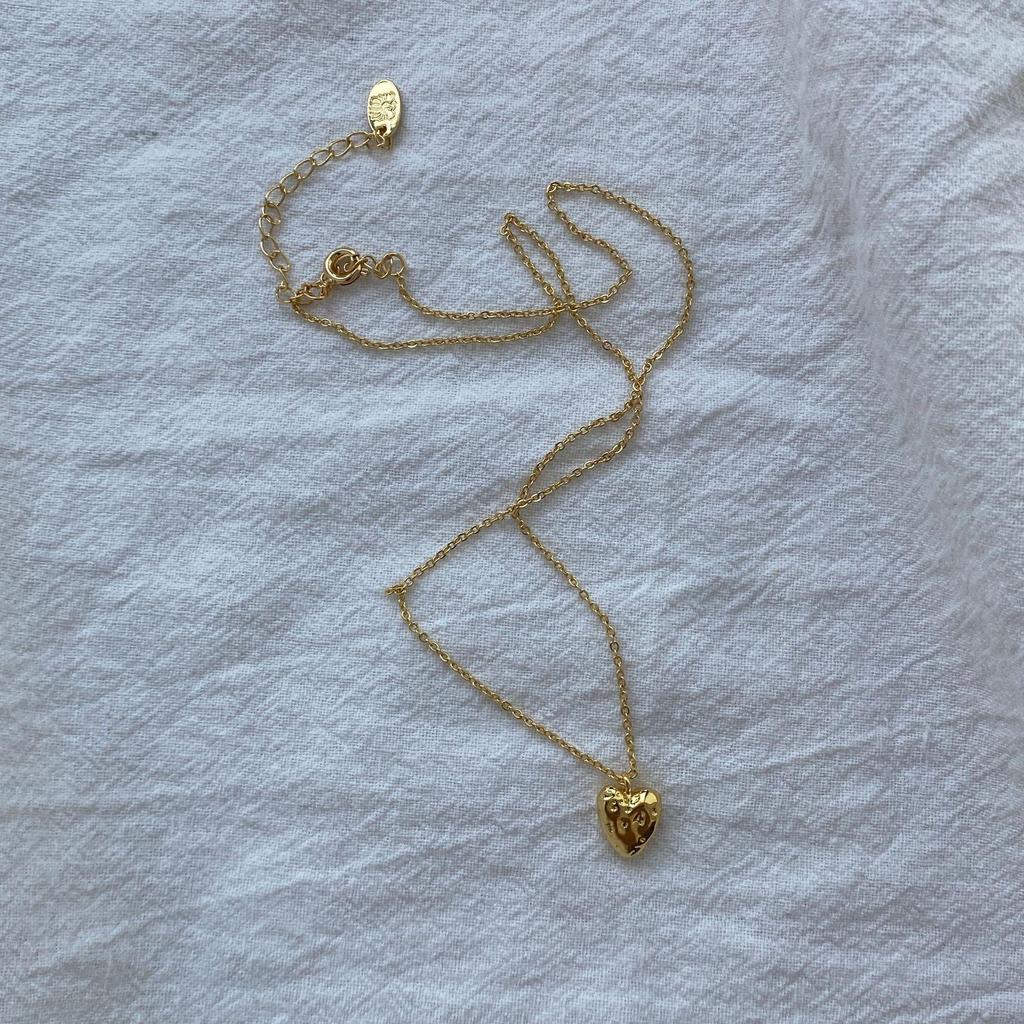 Korean Niche Hammered Meteorite Enamel Necklace with Red Heart Pendant