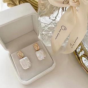 Natural freshwater pearl earrings s911 silver needle women's 11k gold injection niche design sense retro twist fritillary earrings
