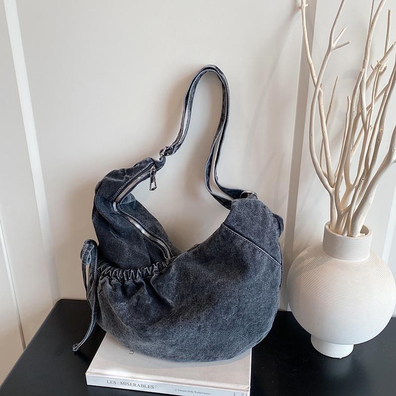 IELGY Korean Version Unique Niche Pleated Dumpling Bag Denim Bag Female Fashion Texture Casual Drawstring Shoulder Messenger Bag
