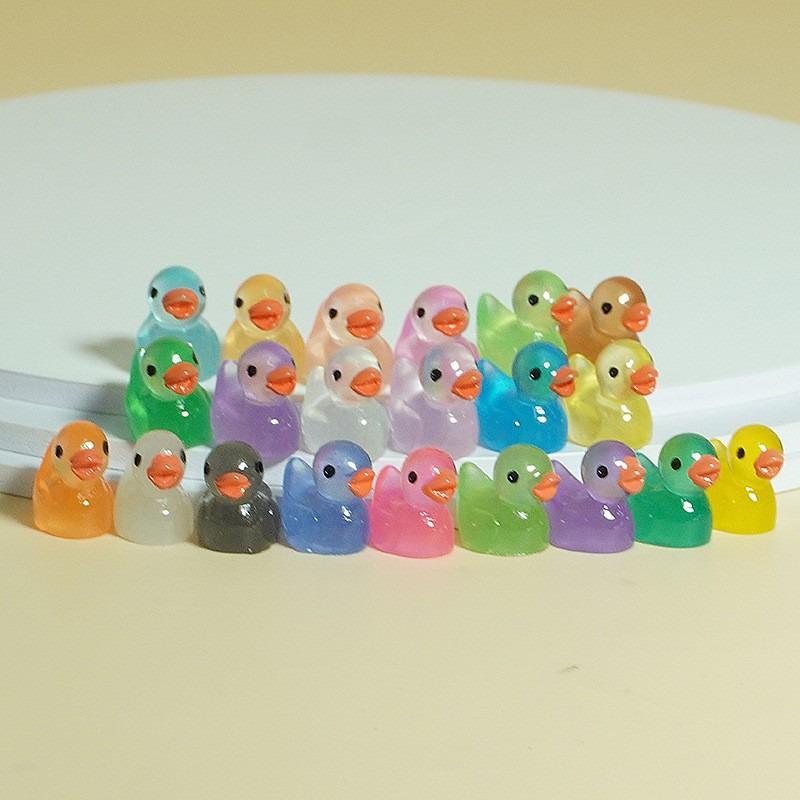 

Miniature Luminous Resin Animal Ornaments: Cartoon Desktop & Car Decorations