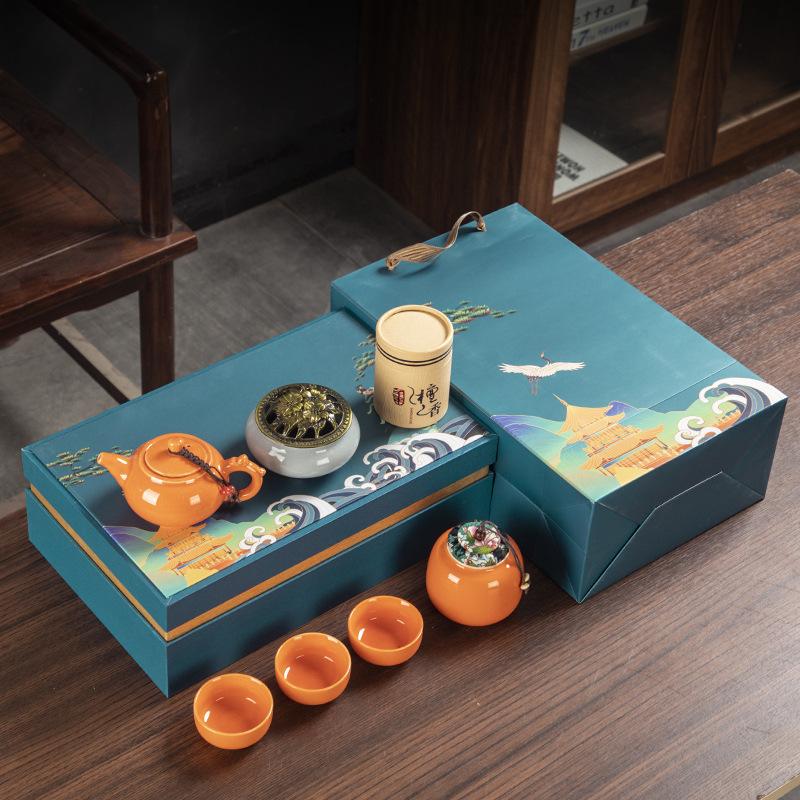 Guochaofeng ceramic tea set will give friends a portable storage gift box with business gifts.