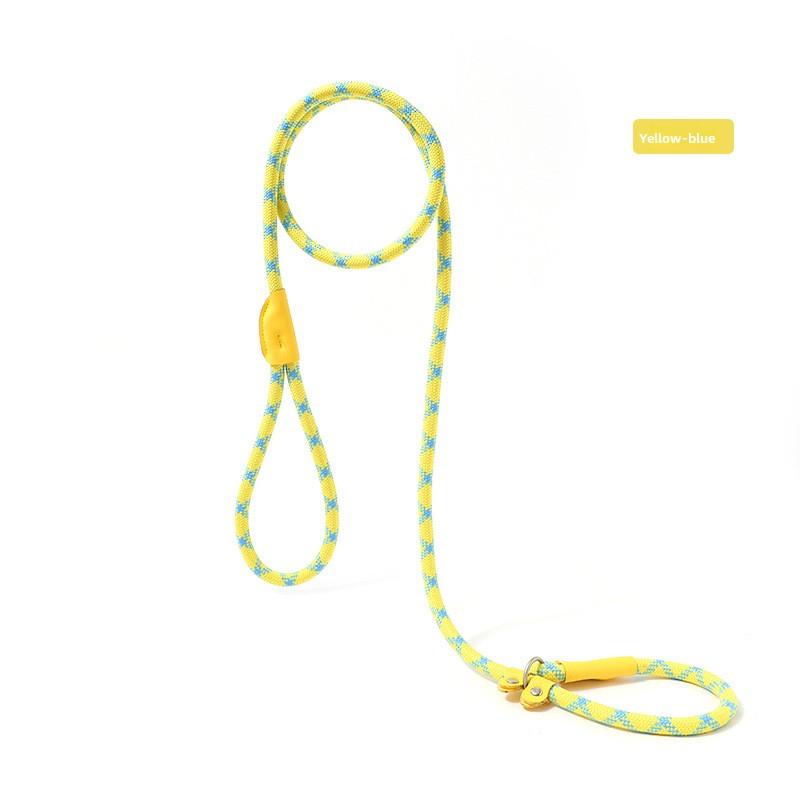 The Dog Leash Is An Integrated Adjustable Explosion-proof Dog Walking Tool. It Is A P-chain Leash for Medium and Large-sized Dogs