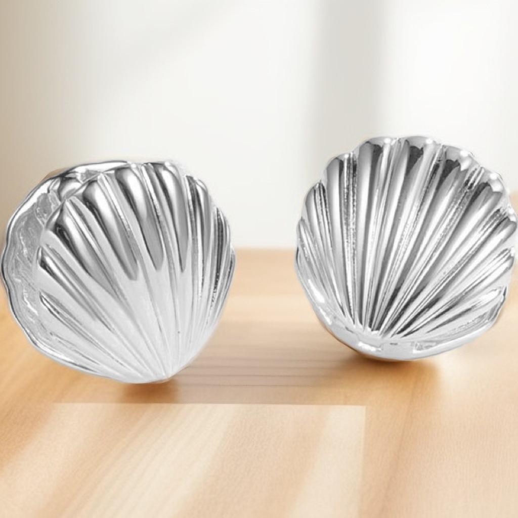 

Fashionable Women s Versatile Earrings With A High-end Temperament Hoop One Size