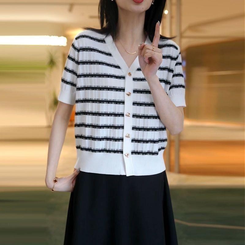 Contrast Color Striped V-neck Knit Cardigan for Women Summer New V-neck T-shirt Short-sleeved Stylish Top