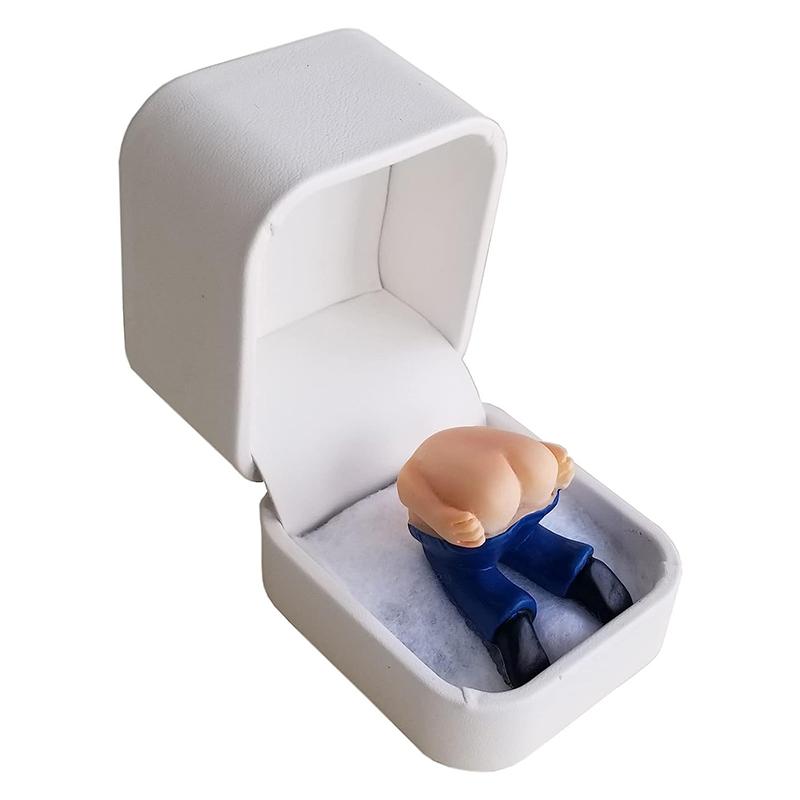 

Смола Голая Задница Украшение Коробка для Кольца для Предложения Руки и Сердца Аксессуары Орнаменты