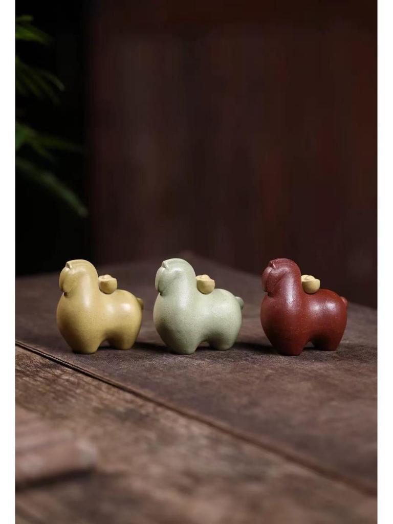 Yixing Zisha "Instant Wealth" Zodiac Horse Tea Pet - Tang Horse Figurine for Prosperity