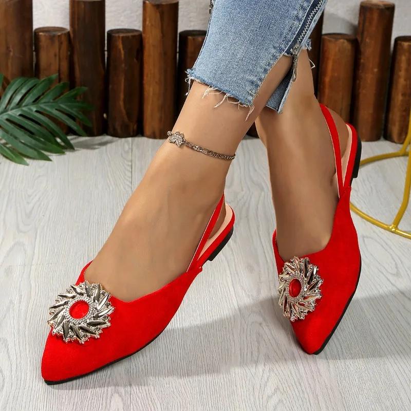 Mode Mode 2025 Neue Damen Sandalen mit geschlossener Zehe Sommer Kristall Metall Dekoration Übergröße Täglicher Bestseller Bequeme flache Sandalen