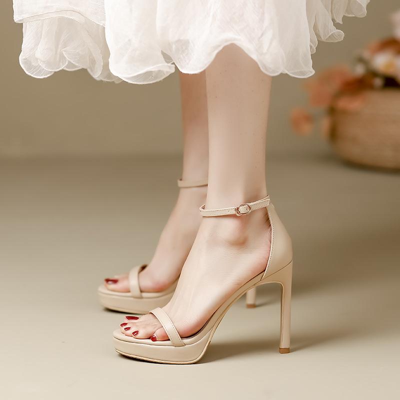 New Summer SW Star with the Same Waterproof Table High Heels with Sexy Versatile Stiletto Silver Sandals