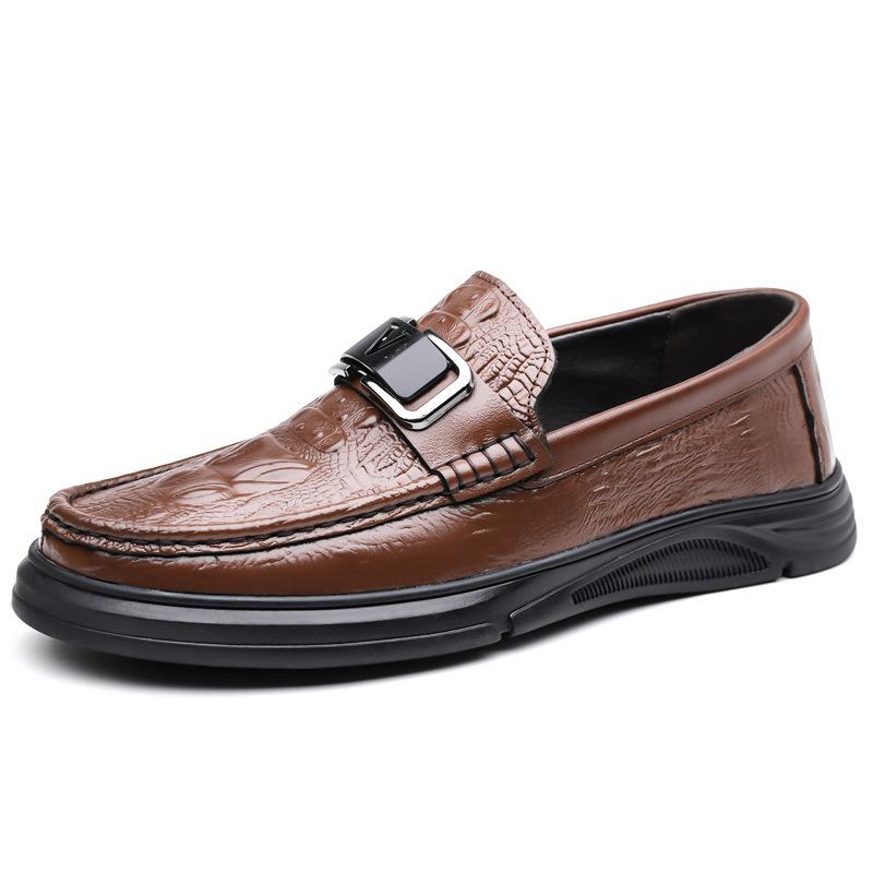 

2025 new men s casual shoes, leather breathable leather shoes, lazy foot-covering driving Doudou shoes, daily commuter shoes 44