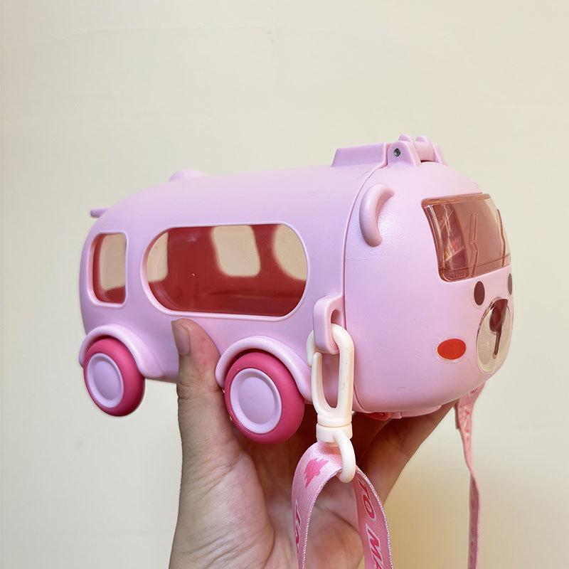 

Cartoon Bus Straw Cup Cute Large Capacity Outdoors Car Water Cup Children Drinkware Bounce Straw Kettle Portable Student Sports Water Cup 500ml рожевий
