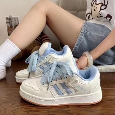 2024 nieuwe student vrijetijds niche damesschoenen trendy Koreaanse versie ins straatfotografie retro kleurafstemming board schoenen dames