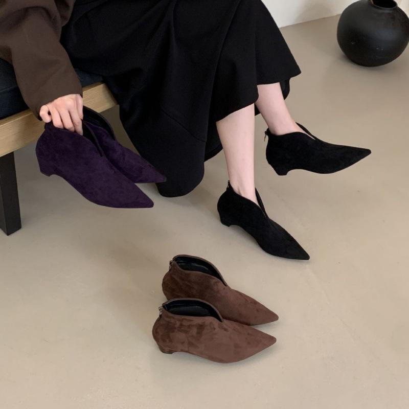 2025 New Short Thick Heel Suede Low Tube V Mouth Martin Fashion Women's Short Boots