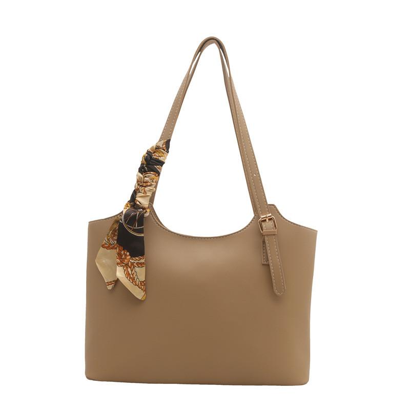 Soft Material Pu Women Tote Bag With Inner And Outer Pockets For Outings Casual