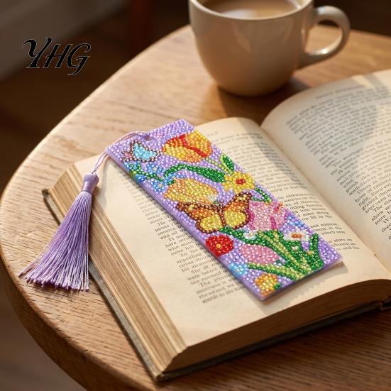 Stationery for Students 4PCS Christmas Theme Diamond Painting Bookmarks, Creative DIY Art Kits, Decorative Reading Supplies Stress Relief Portable