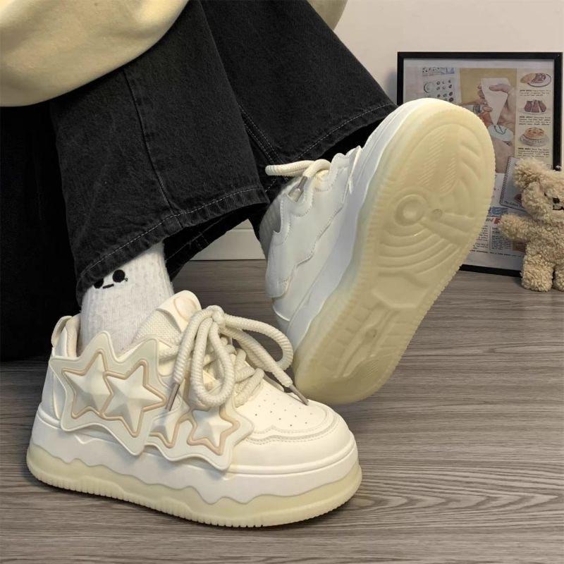 Dopamine Star Shoes Women's Platform Bread Shoes 2025 New Spring Student Board Shoes Versatile Niche Sports Shoes